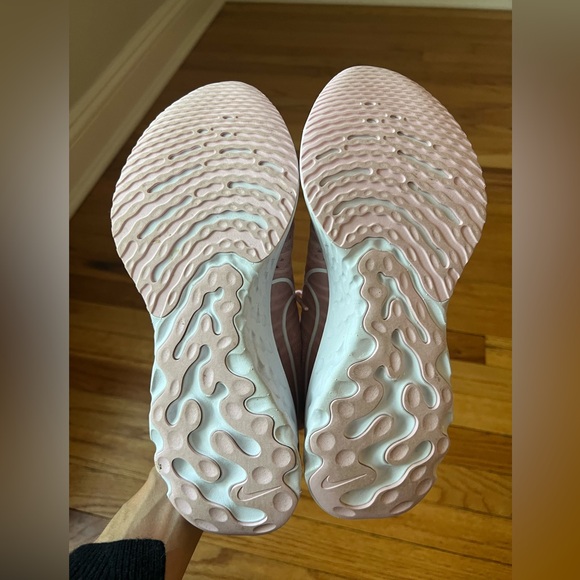 NEW Nike React Infinity Flyknit (size us 8.5) - Picture 5 of 9